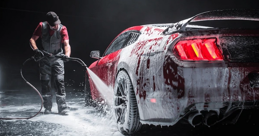 Shampoo y ceras para autos: cómo cuidar la pintura de tu vehículo | Gaziper